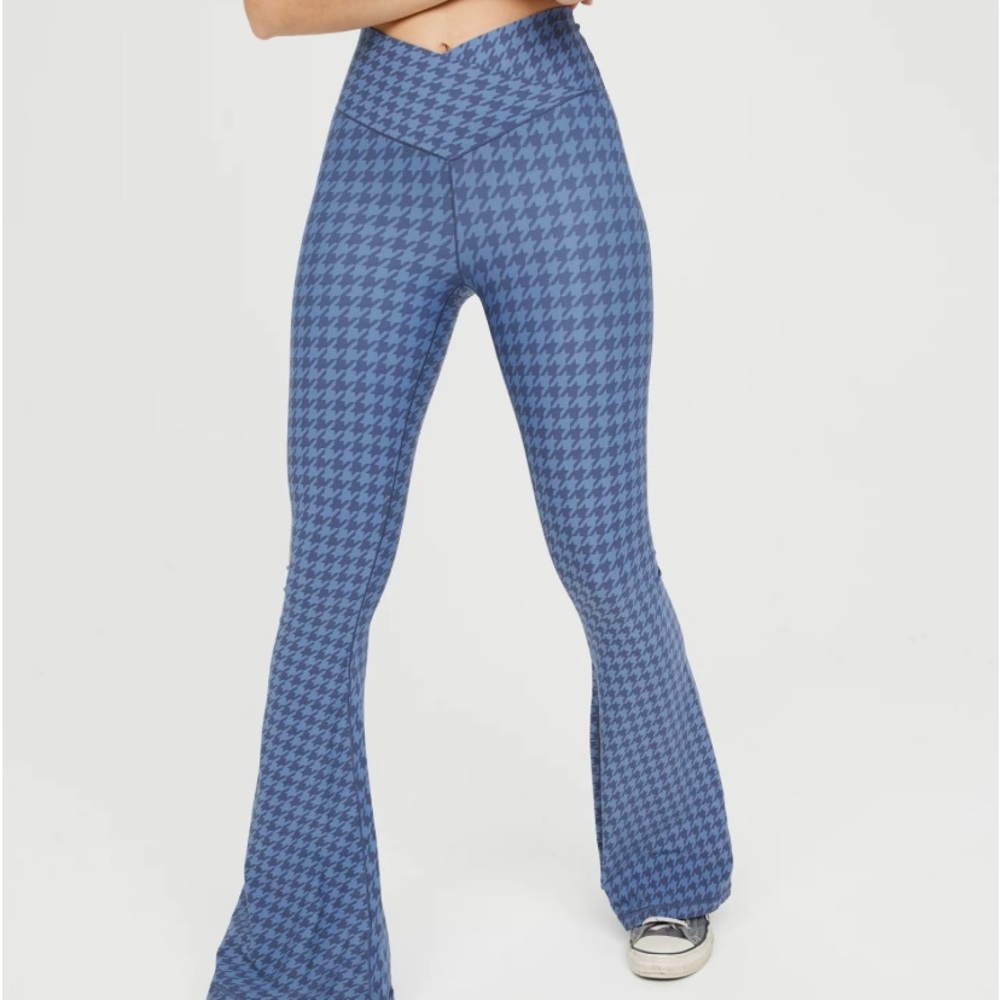 OFFLINE By Aerie Real Me High Waisted Crossover Super Flare Legging